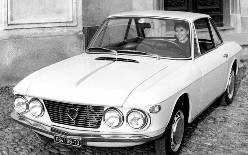 immagine promozionale d'epoca della Lancia Fulvia prima serie