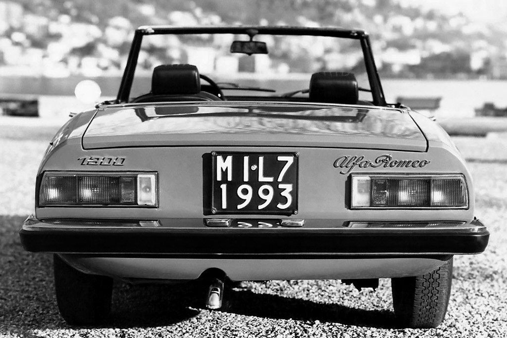 Spider anni '70, l'Alfa Romeo Spider 1300 Junior "coda tronca", vista posteriore