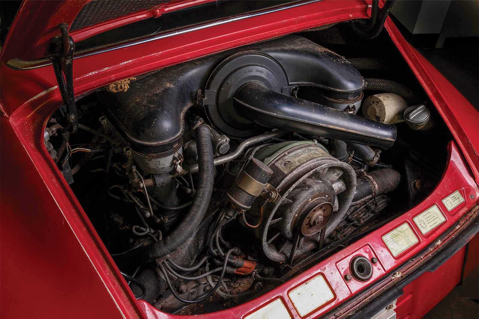 vano motore conservato della Porsche 911E del 1969
