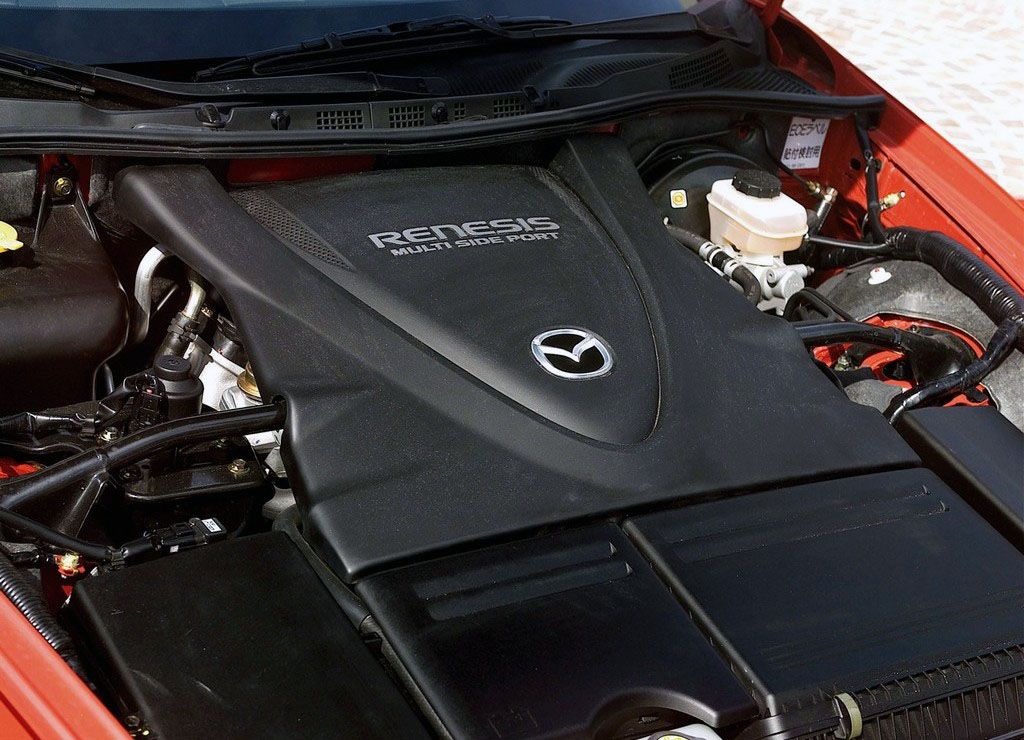 Mazda RX-8 vano motore
