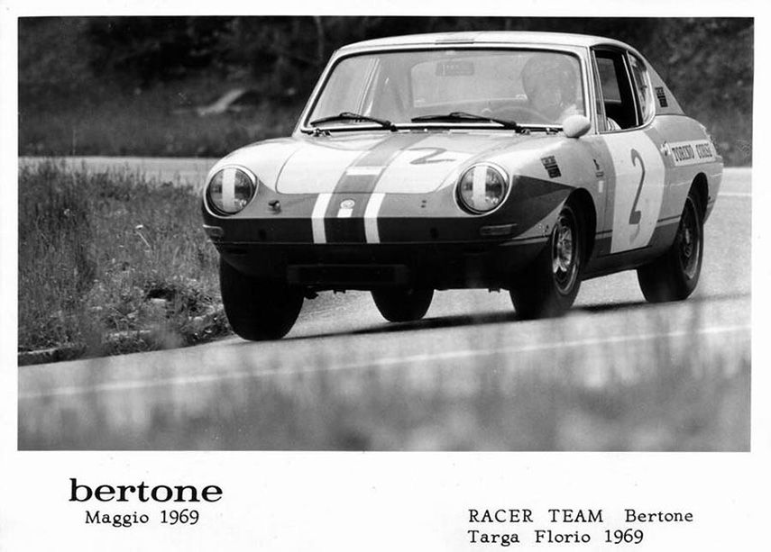 auto da corsa: un esemplare 850 Bertone preparato per la Targa Florio del 1969