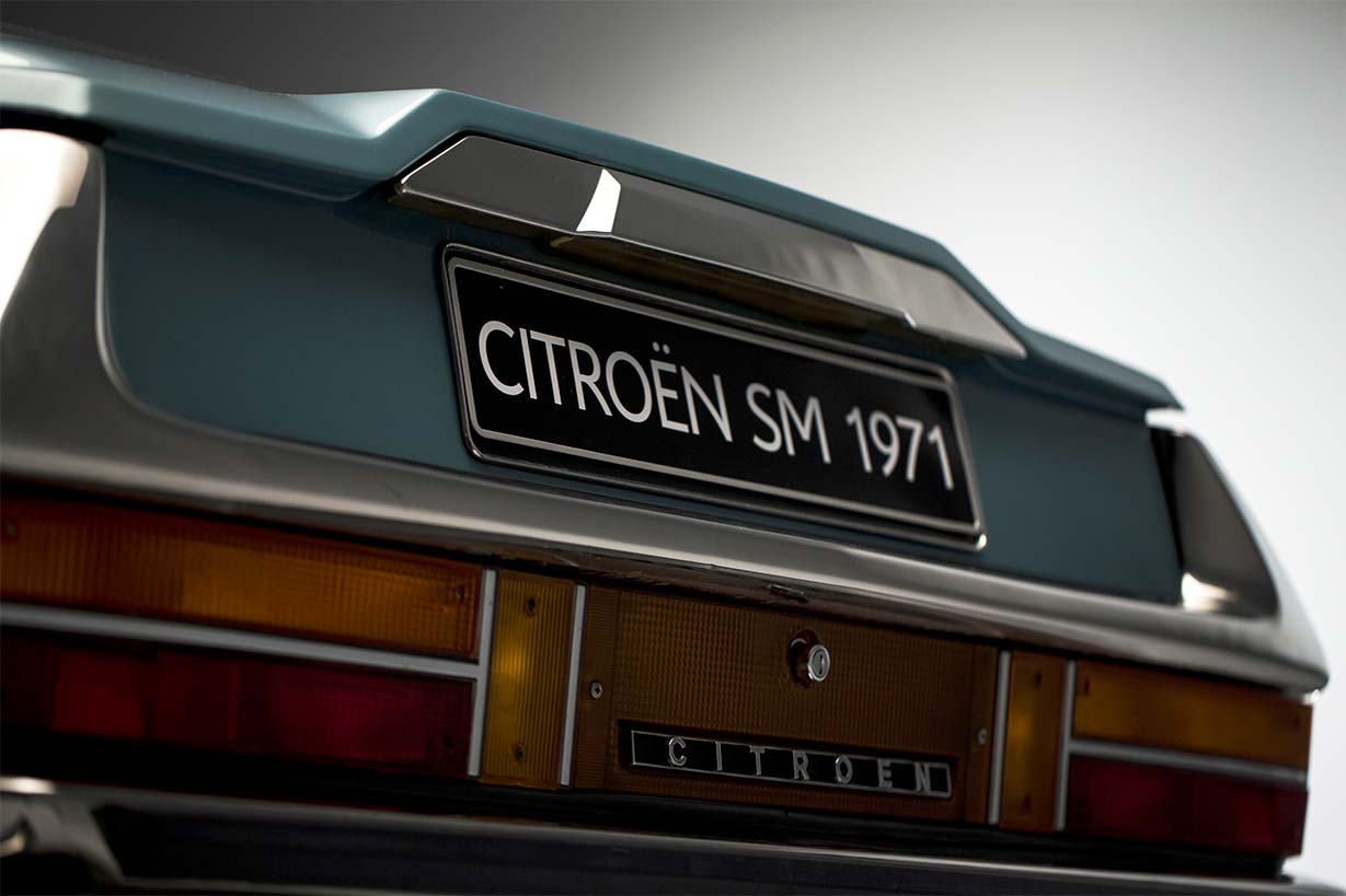il posteriore della Citroën SM del 1971