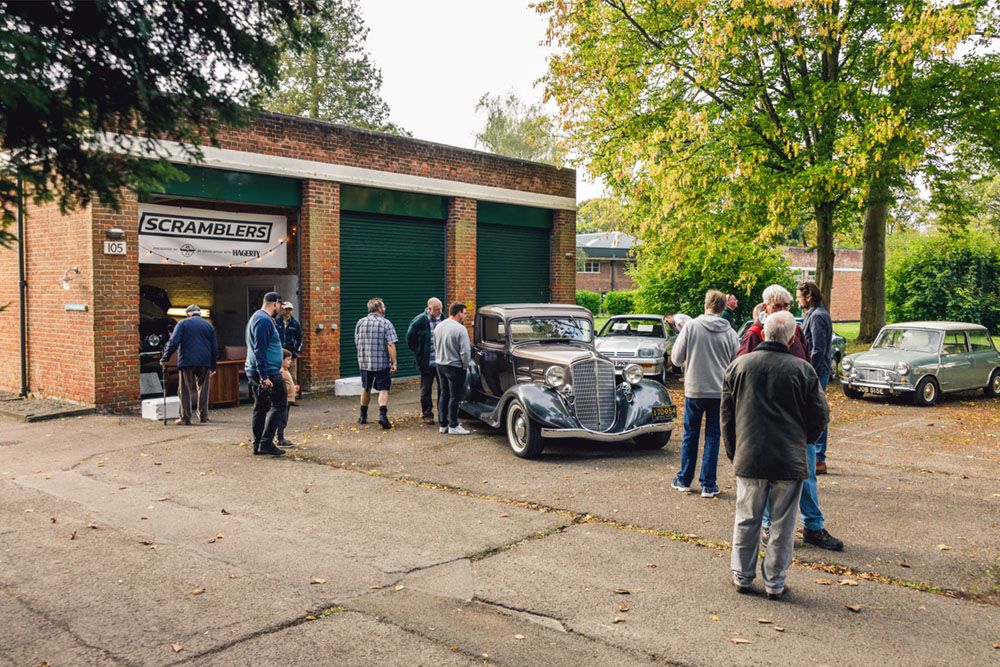 Bicester Heritage: il paradiso dell'auto d'epoca è in Inghilterra
